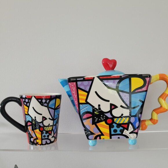 Romeo Britto Cat Teapot & Mugs - Picture 2 of 10